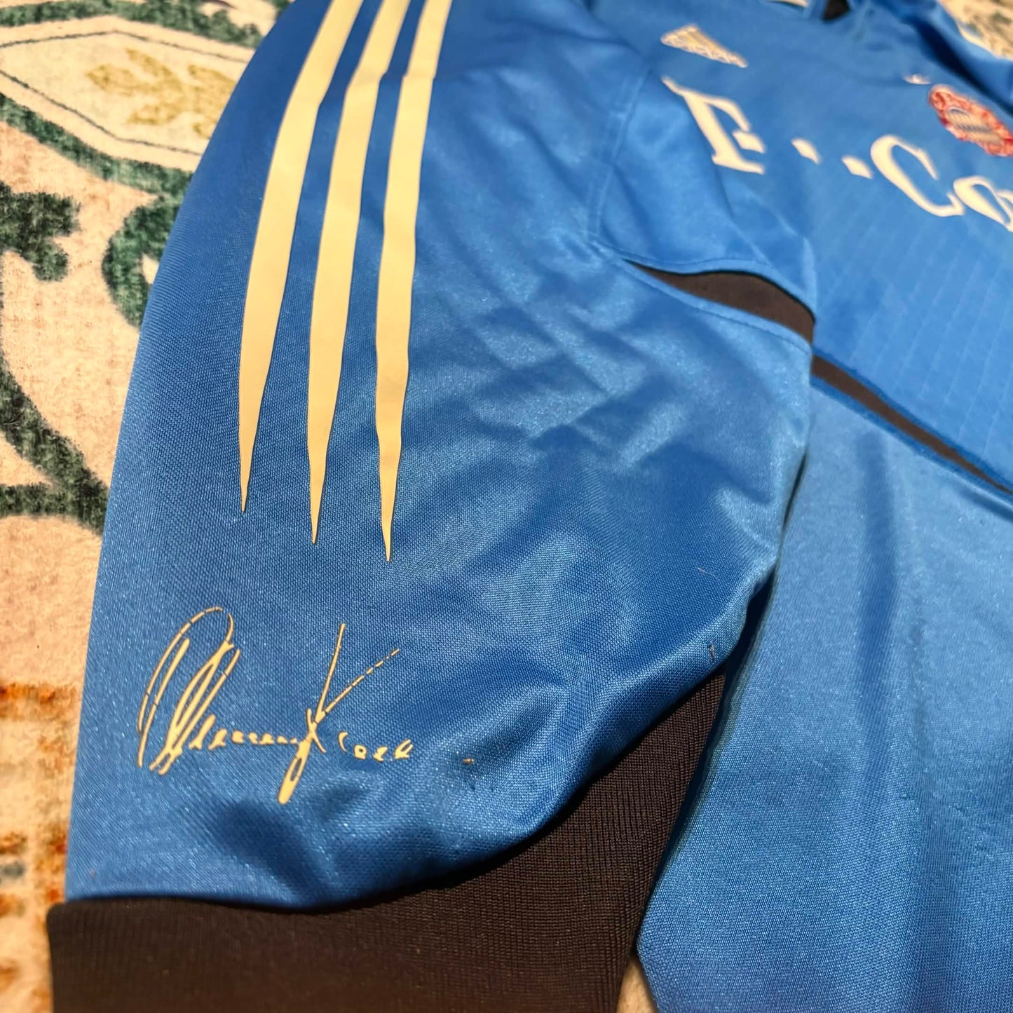 Bayern Munich 2004/05 Goalkeeper Jersey – Oliver Kahn #1