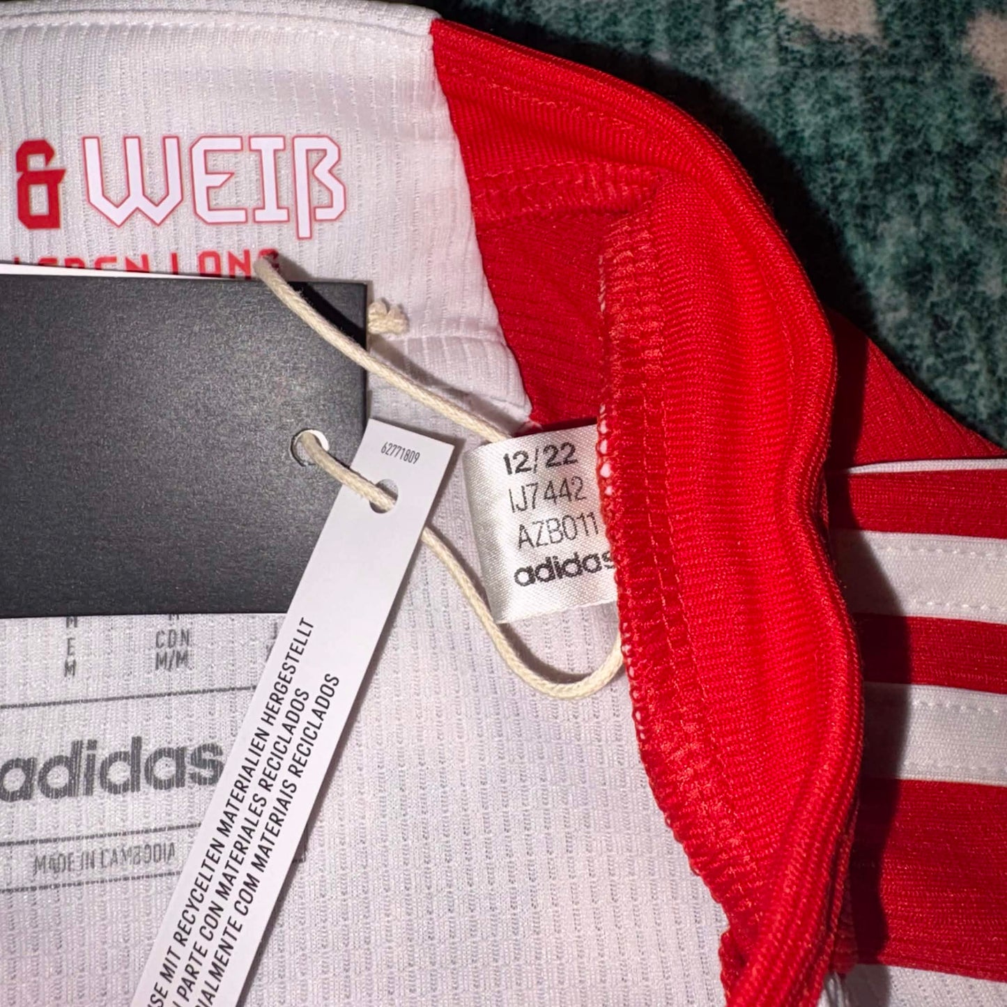 Bayern Munich 2023/24 Home Jersey – BNWT