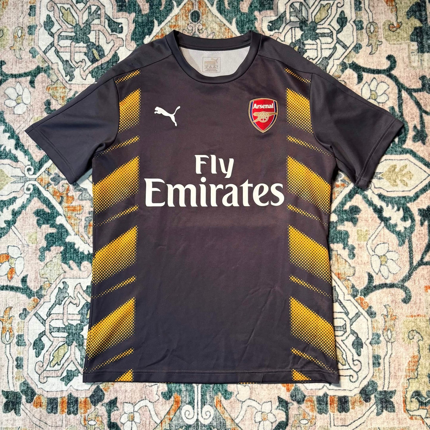 Arsenal 2016–17 Training Jersey