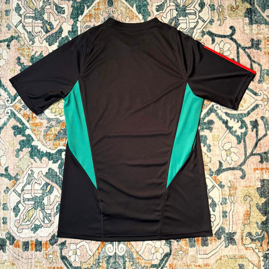 Manchester United 2023–24 Training Jersey
