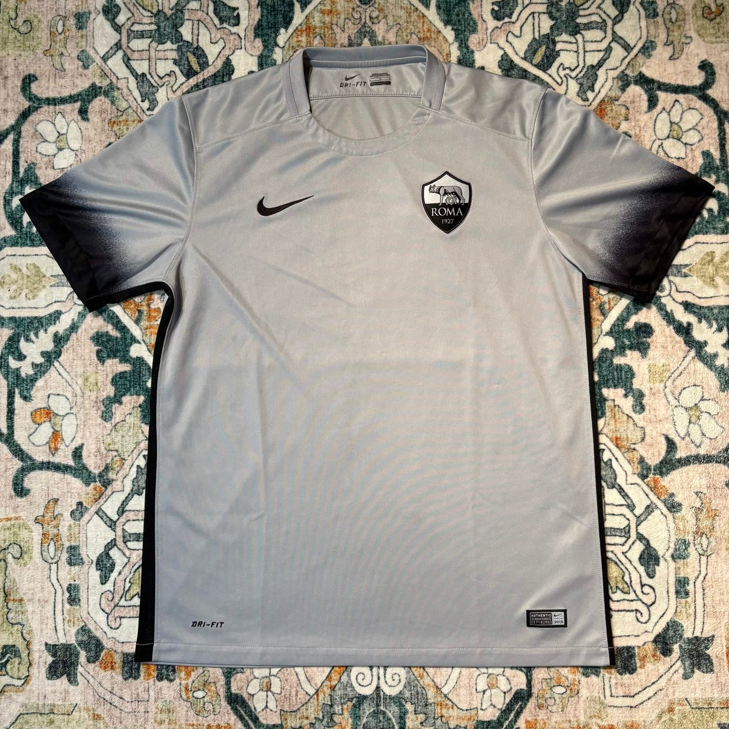 AS Roma 2015–16 Third Jersey