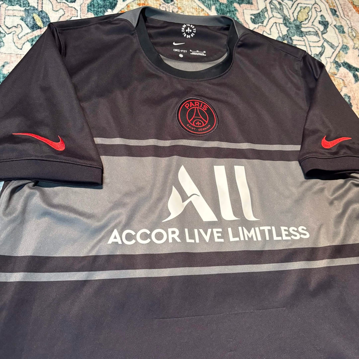 Paris Saint-Germain 2021/22 Third Jersey – Lionel Messi #30