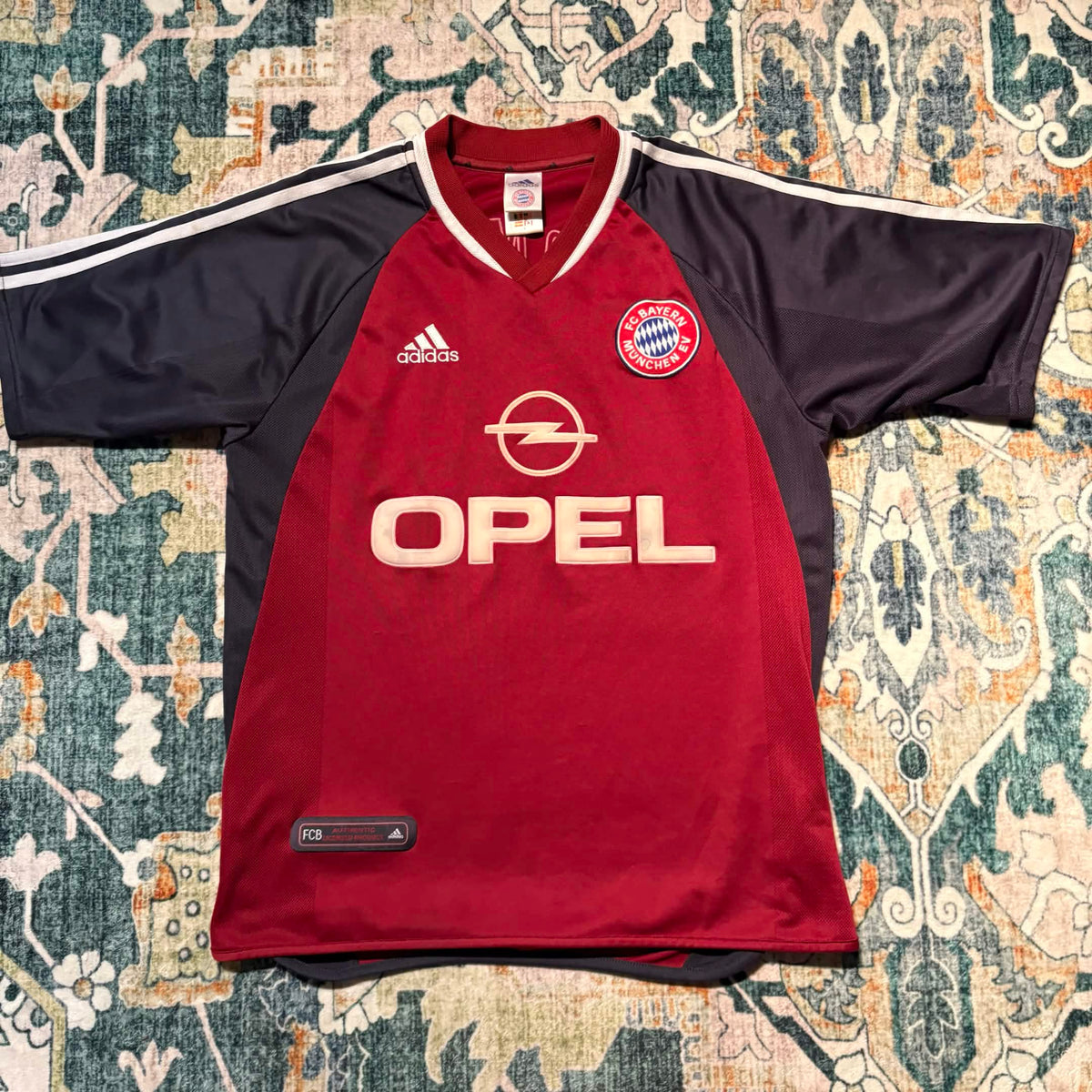Bayern Munich 2001/02 Home Jersey – Size S
