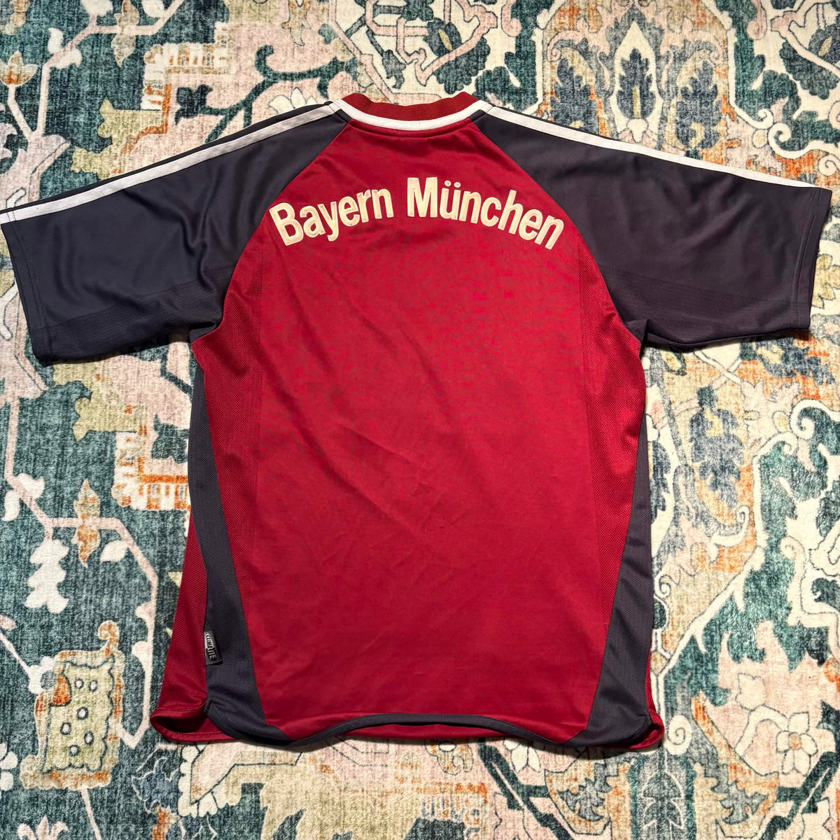 Bayern Munich 2001/02 Home Jersey – Size S