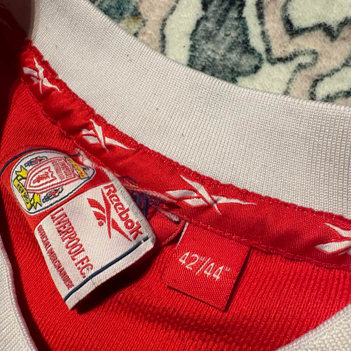 Liverpool 1998/2000 Home Jersey Berger #15 – Size 42/44 (L)